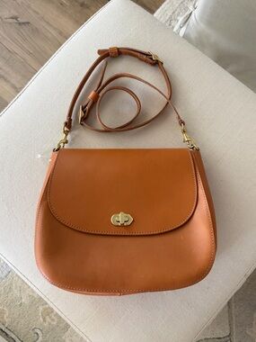 Clare V Turnlock Louis Crossbody Bag in Tan Leather